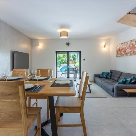 Villa Palma With Heated Private Pool Podhum Exterior foto