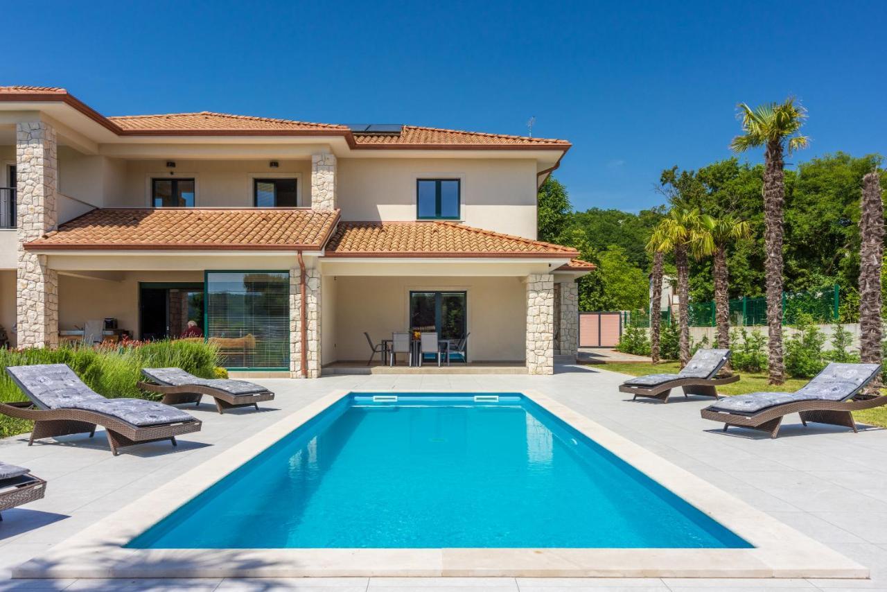 Villa Palma With Heated Private Pool Podhum Exterior foto